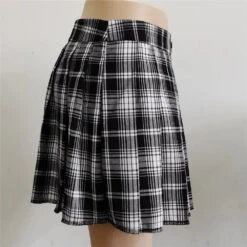 Apparel Half-Cut High Waist Black Checked Mini Skirts -Kawaii Store kawaiies plushies plush softtoy half cut high waist black checked mini skirts apparel 889544