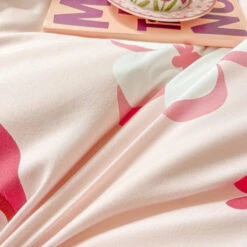 Kawaii Strawberry Print 120gsm Polyester Bedding Sets -Kawaii Store kawaiies plushies plush softtoy kawaii strawberry print 120gsm polyester bedding sets new bedding sets 540479