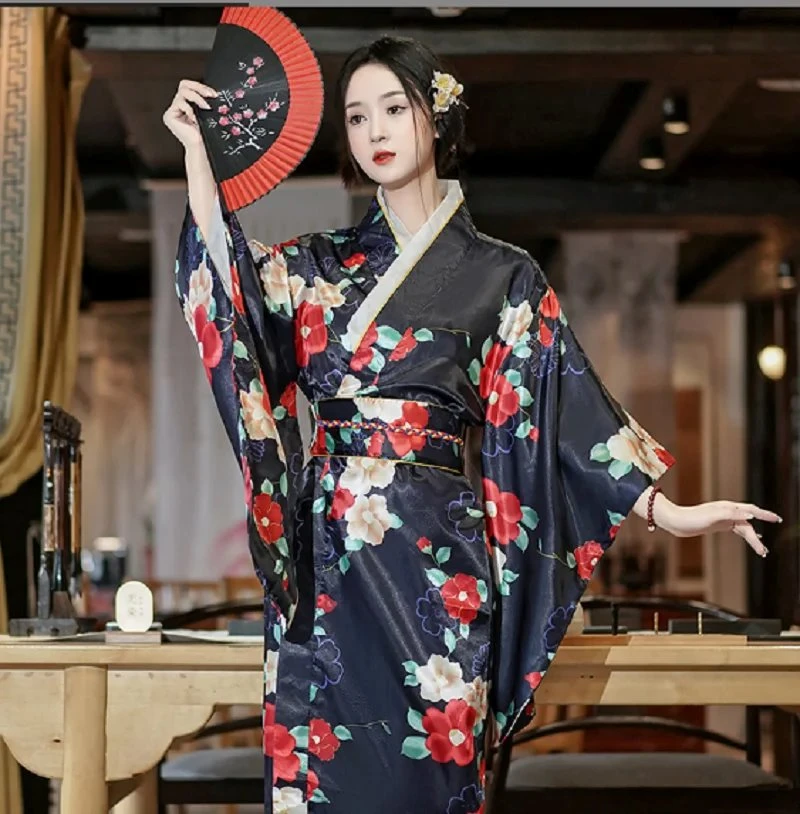 Apparel Long Traditional Japanese-themed Beautiful Floral Women's Kimono 13 Apparel Long Traditional Japanese-themed Beautiful Floral Women's Kimono - Image 11