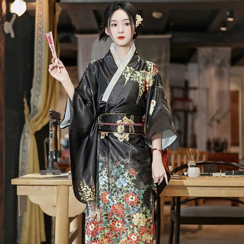 Apparel Long Traditional Japanese-themed Beautiful Floral Women's Kimono 4 Apparel Long Traditional Japanese-themed Beautiful Floral Women's Kimono - Image 2
