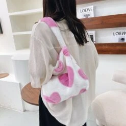 Apparel Pink Hearts Fluffy Tote Bag -Kawaii Store kawaiies plushies plush softtoy pink hearts fluffy tote bag new apparel 213309