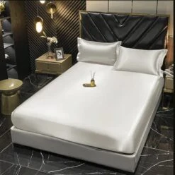 Shades Of Purple Mulberry Silk Bedding Set -Kawaii Store kawaiies plushies plush softtoy shades of purple mulberry silk bedding set bedding sets 101499