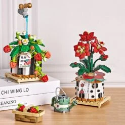 Strawberry Pot & Red Flower Micro Building Blocks