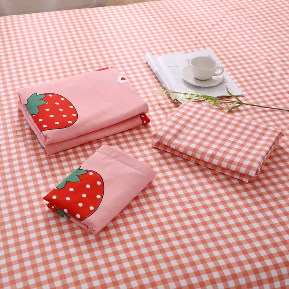 Sweet Strawberry Print Bedding Set 4 Sweet Strawberry Print Bedding Set - Image 2